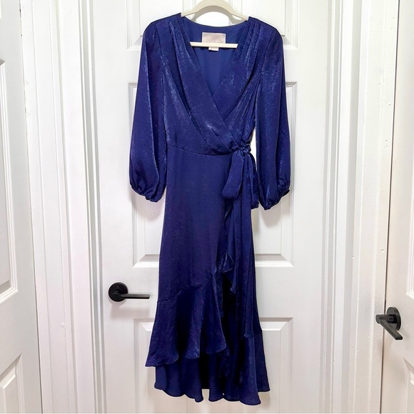 Gal Meets Glam Jennifer Long Sleeve Satin Wrap Midi Dress Size 2 - Picture 3 of 13